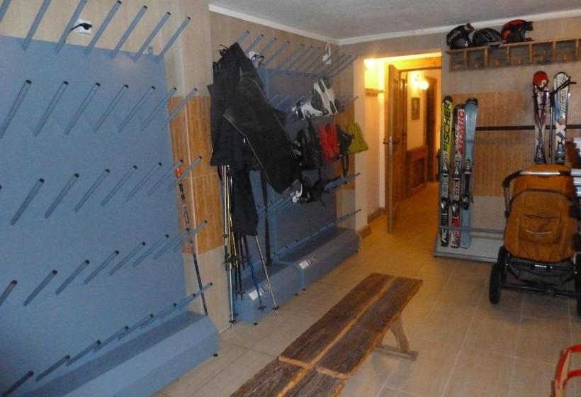 هتل Gasthaus Auwirt