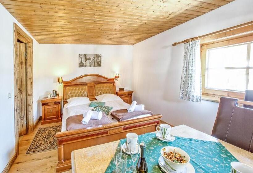 هتل Gasthaus Auwirt