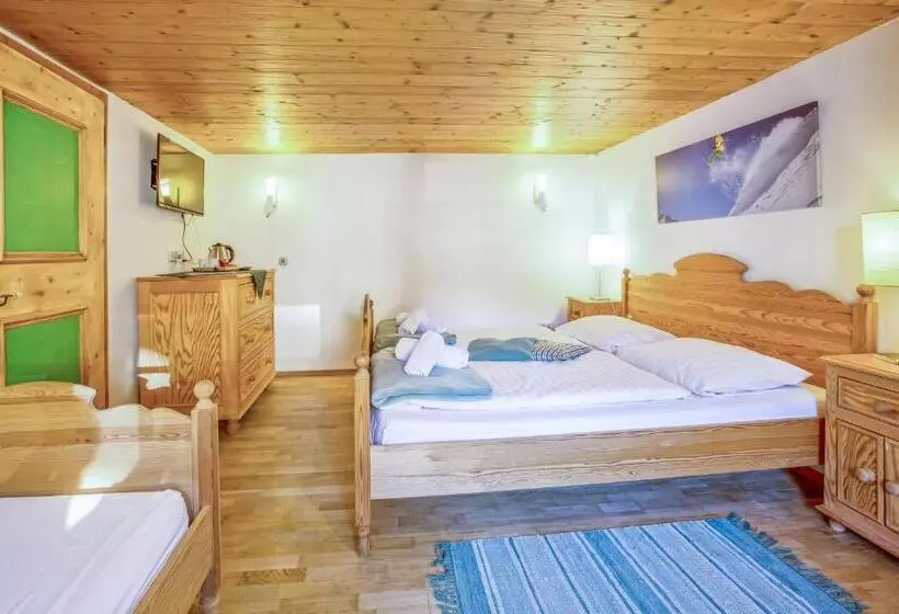 هتل Gasthaus Auwirt