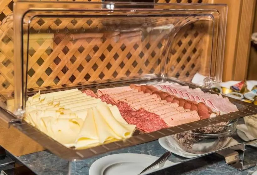 هتل Landhaus Montana