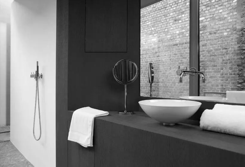 Hotelli Notarishuys Pure