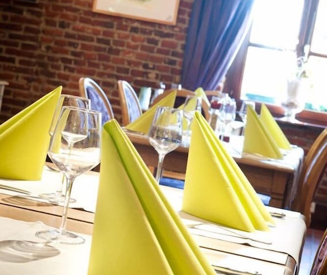 בית מלון כפרי Hostellerie T Fornuis