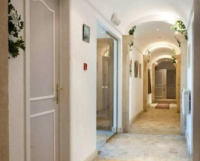 Hotelli Hostellerie T Fornuis
