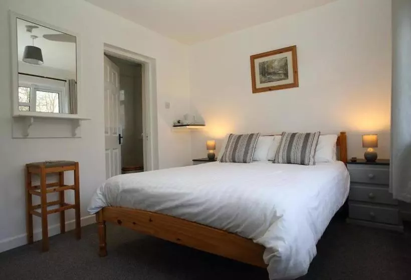 Riverfield Bed And Breakfast