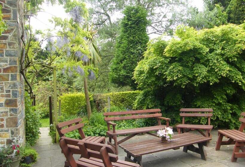 Riverfield Bed And Breakfast