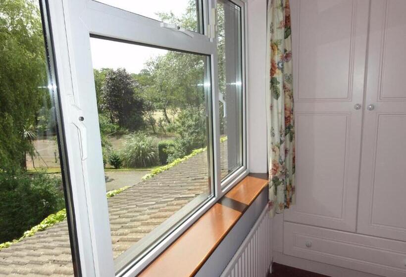 Riverfield Bed And Breakfast