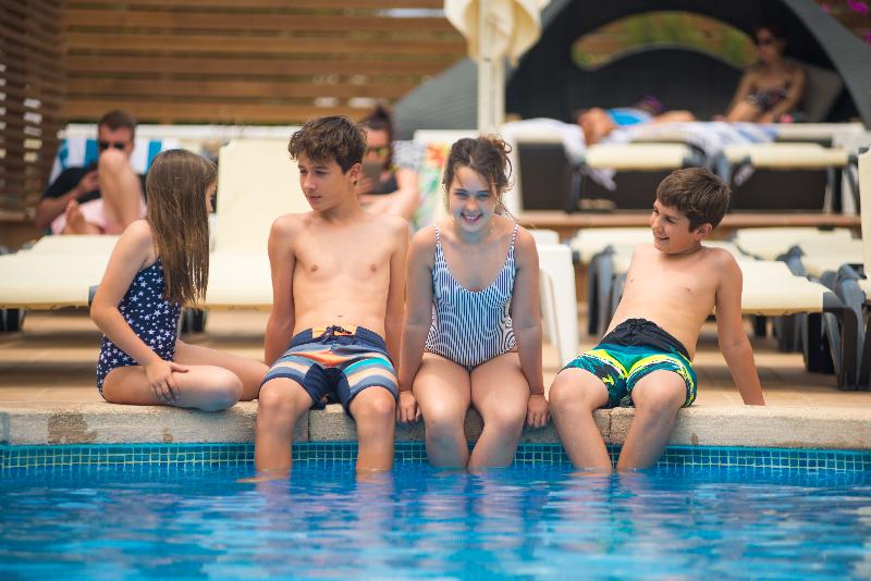 Aparthotel Nelva Resort