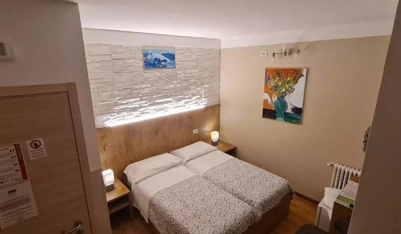 簡易ホテル Tarvisio Four Seasons