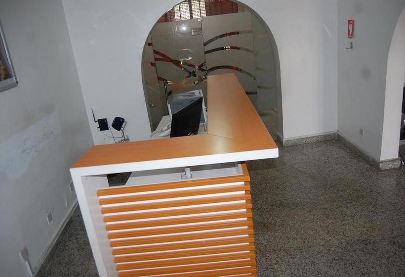 هتل Chapter 1 Luxury Suites