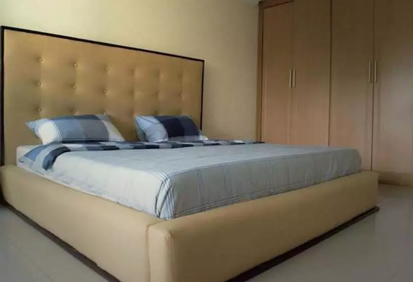 هتل Chapter 1 Luxury Suites