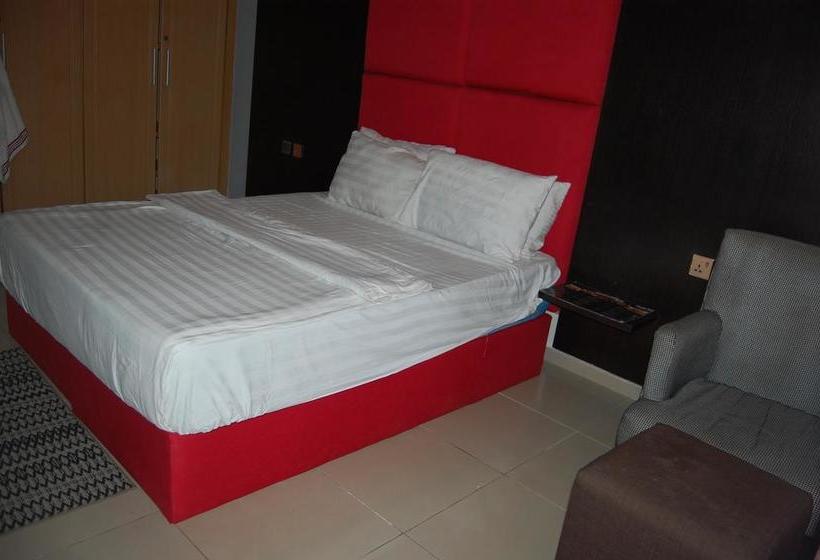 هتل Chapter 1 Luxury Suites