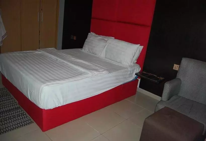 هتل Chapter 1 Luxury Suites