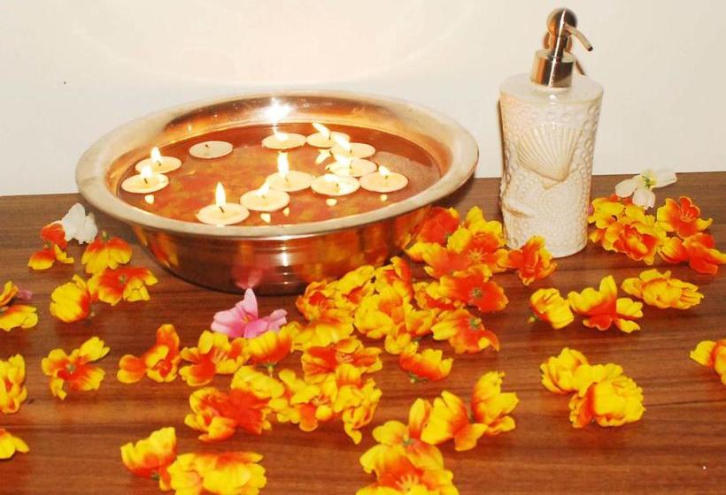 هتل Chapter 1 Luxury Suites