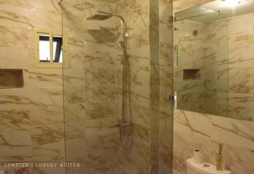 هتل Chapter 1 Luxury Suites