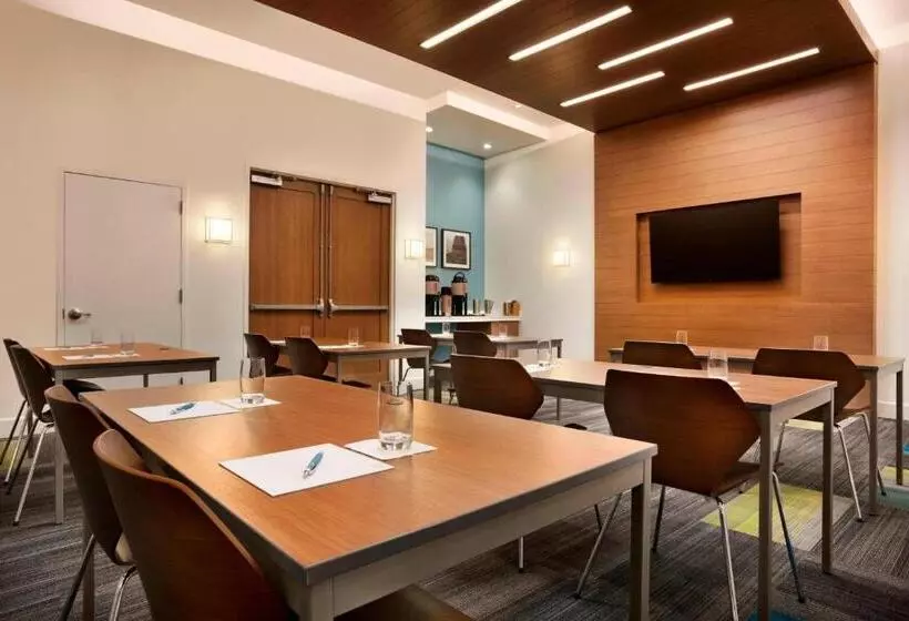 Hotelli Four Points By Sheraton Miami Airport