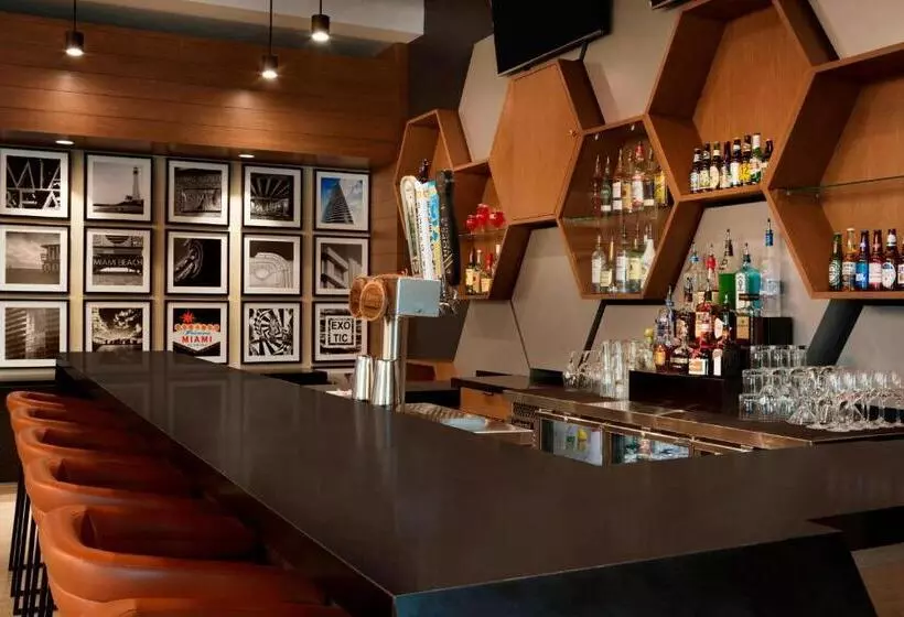 Hotelli Four Points By Sheraton Miami Airport
