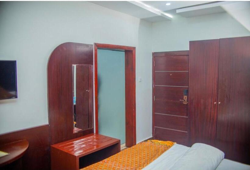 هتل Galpin Suites