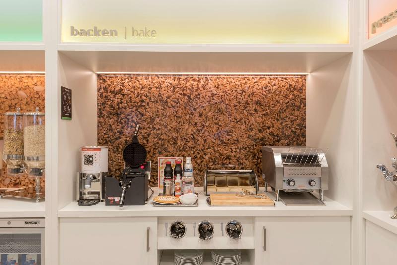 هتل Hampton By Hilton Hamburg City Centre