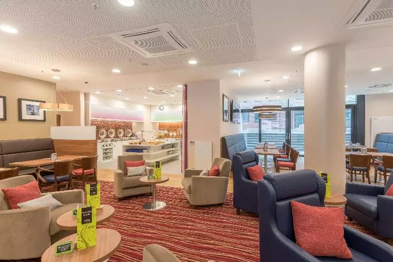 هتل Hampton By Hilton Hamburg City Centre