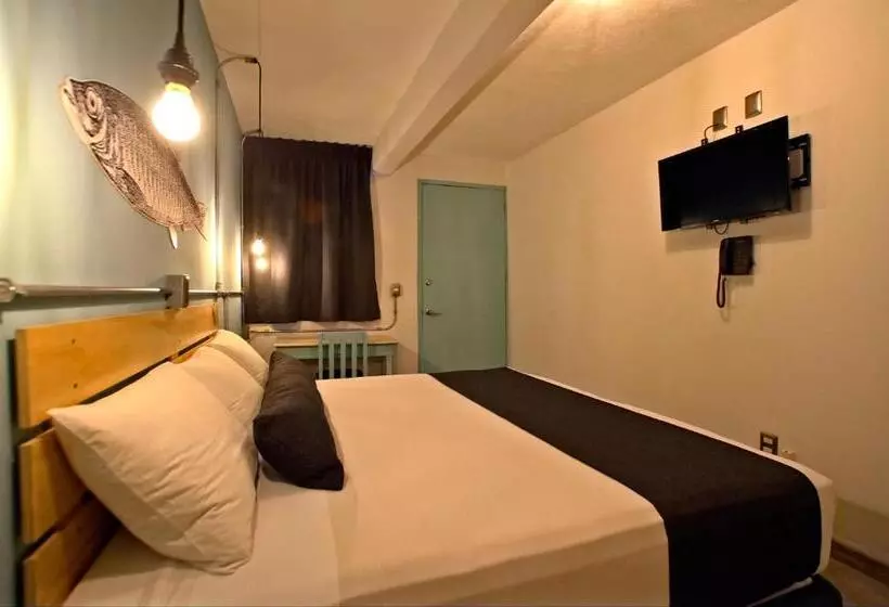 Hotelli Mas Basico