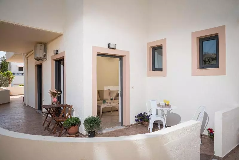 ホテル Mear Apartments And Studios