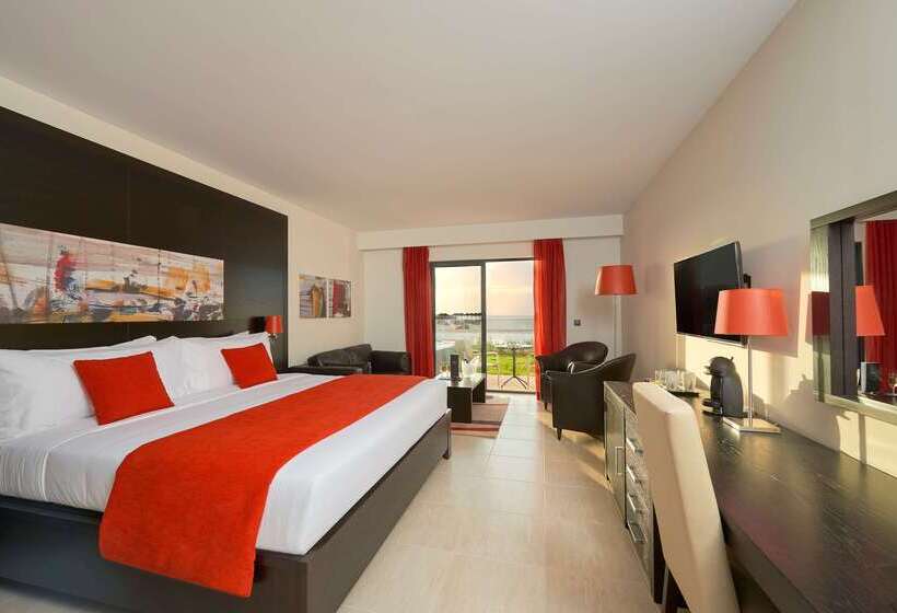 Отель Melia Llana Beach Resort & Spa Adults Only All Inclusive