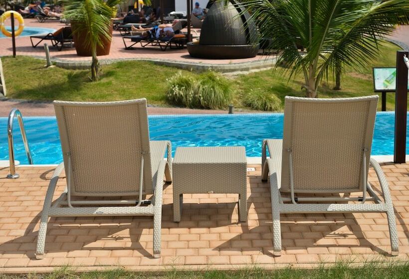 Отель Melia Llana Beach Resort & Spa Adults Only All Inclusive