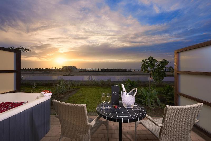 Отель Melia Llana Beach Resort & Spa Adults Only All Inclusive