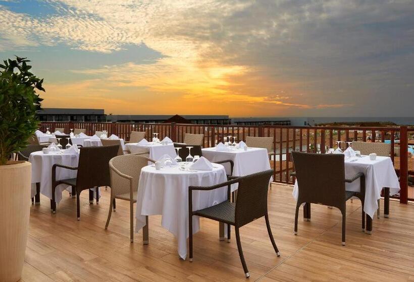 Отель Melia Llana Beach Resort & Spa Adults Only All Inclusive