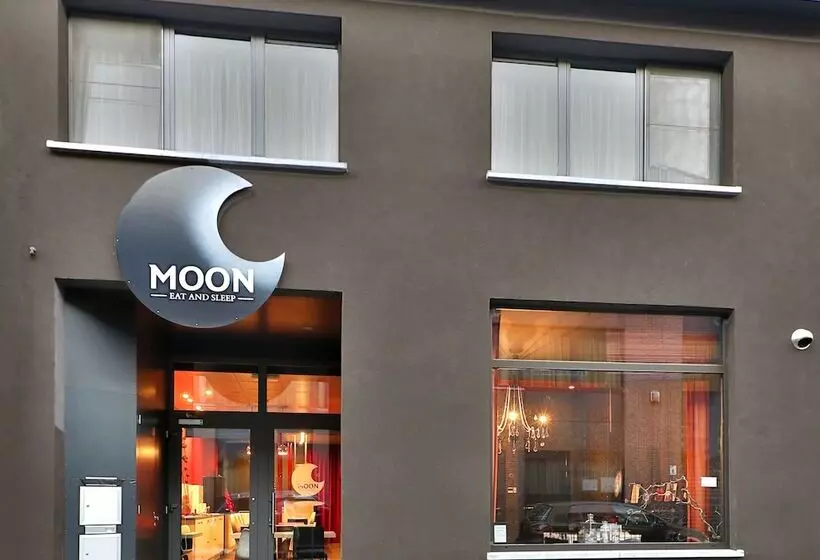 ホテル Moon