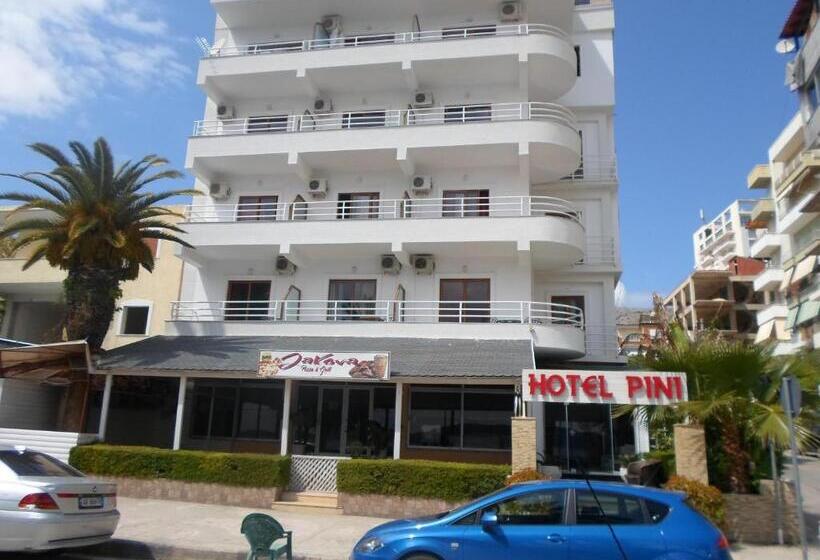 هتل Pini