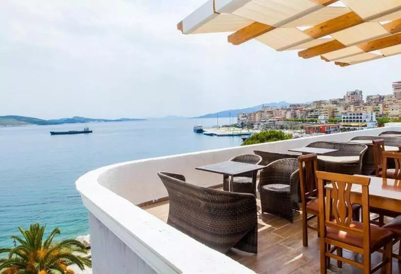 Hotel Pini