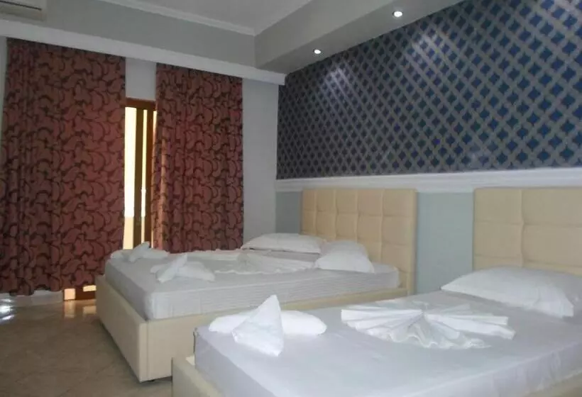 Hotel Pini