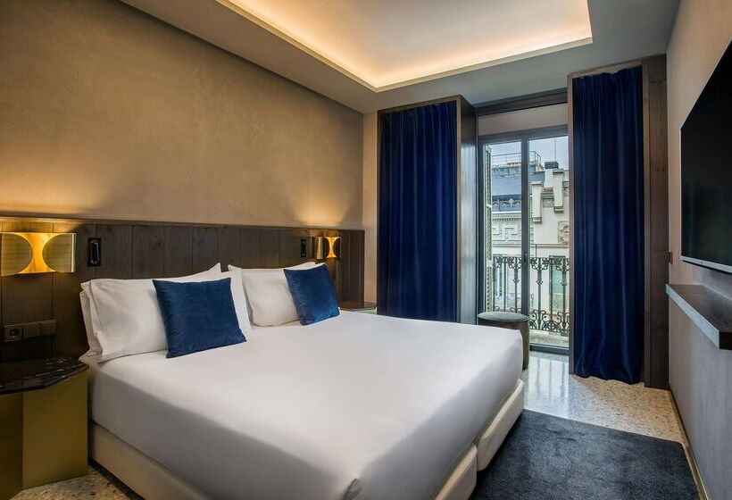 هتل Room Mate Gerard