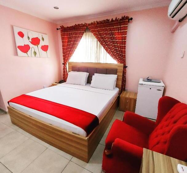 هتل The Ambassadors