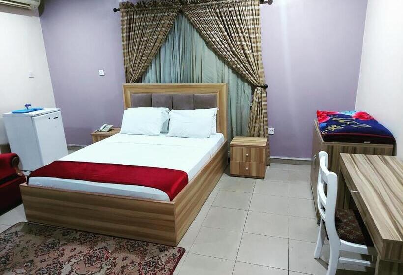 هتل The Ambassadors