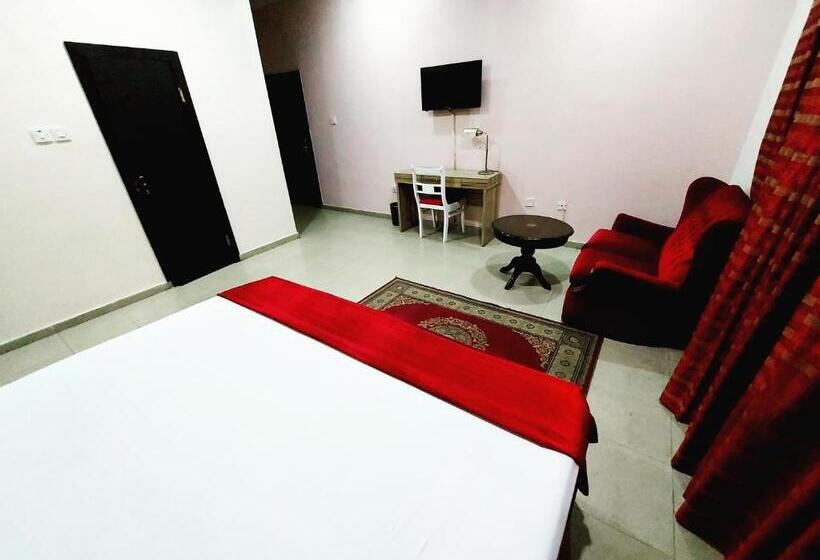 هتل The Ambassadors