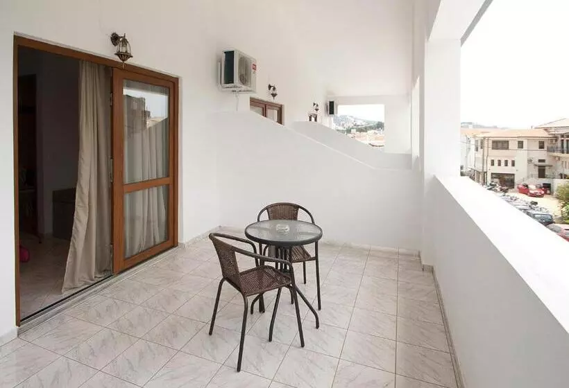 Pineapple Skiathos