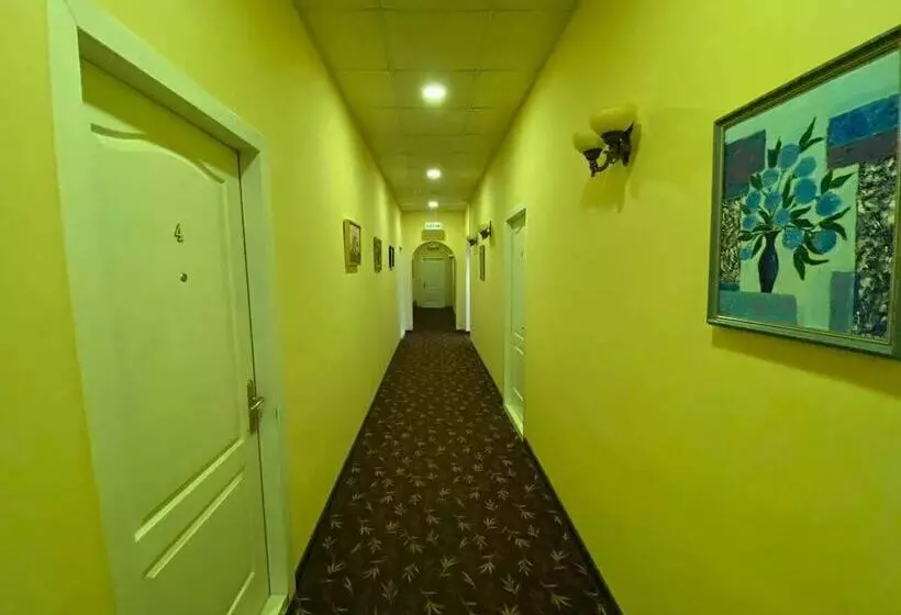 هاستل Old Yard