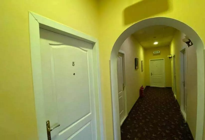 هاستل Old Yard