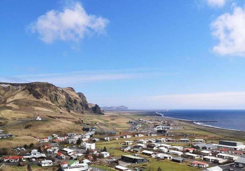 هاستل Puffin Hotel Vík