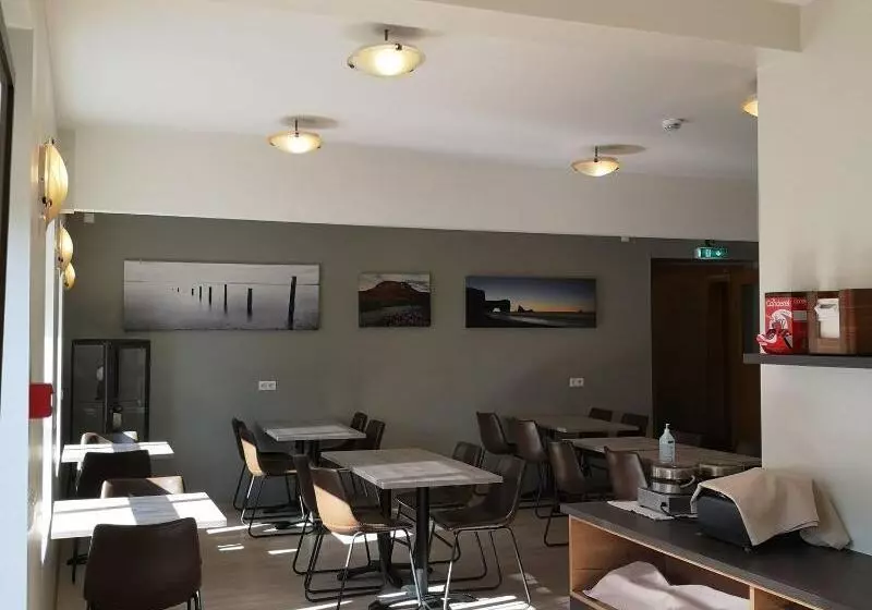 هاستل Puffin Hotel Vík