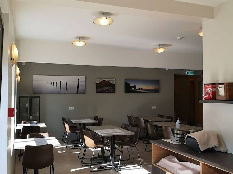 هاستل Puffin Hotel Vík