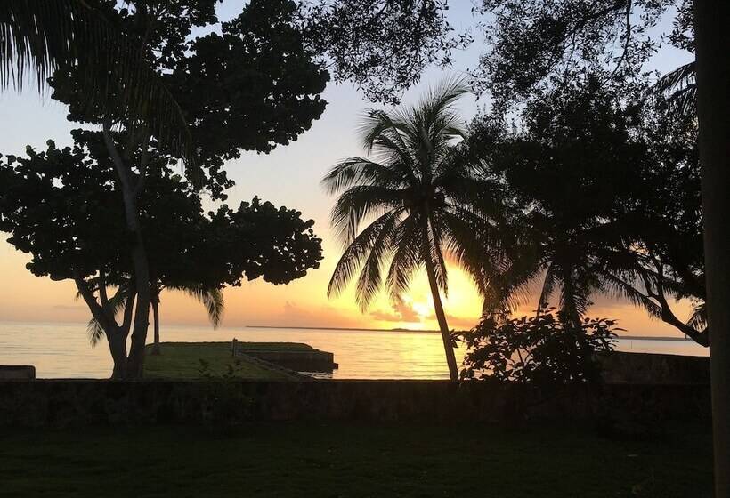 Almond Tree Hotel Resort