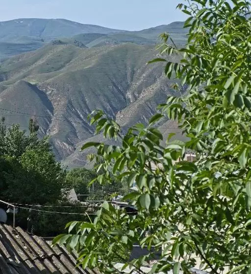 Shushan B&b