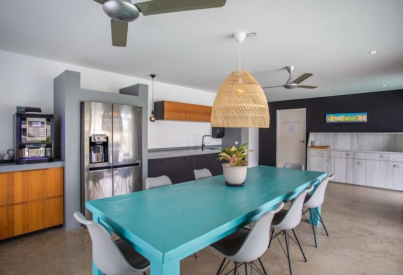 تختخواب و صبحانه Boutique Hotel Jt Curaçao