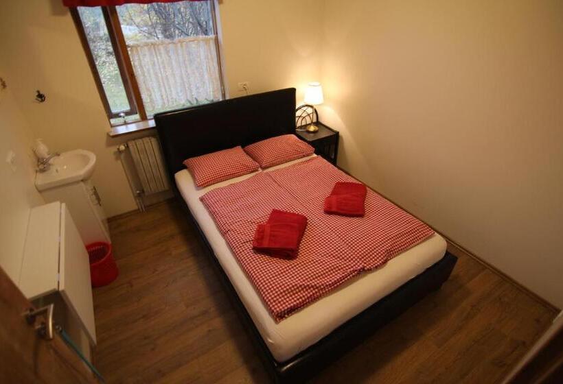 تختخواب و صبحانه Cja Guesthouse