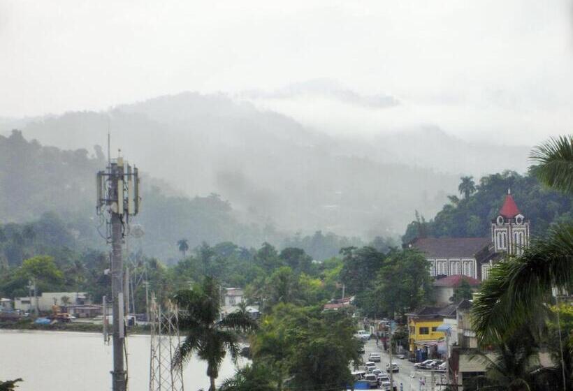 تختخواب و صبحانه Finjam Cottage