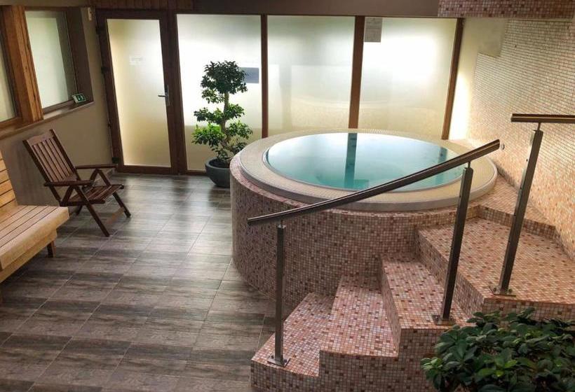 住宿加早餐  Fitromax Ajka