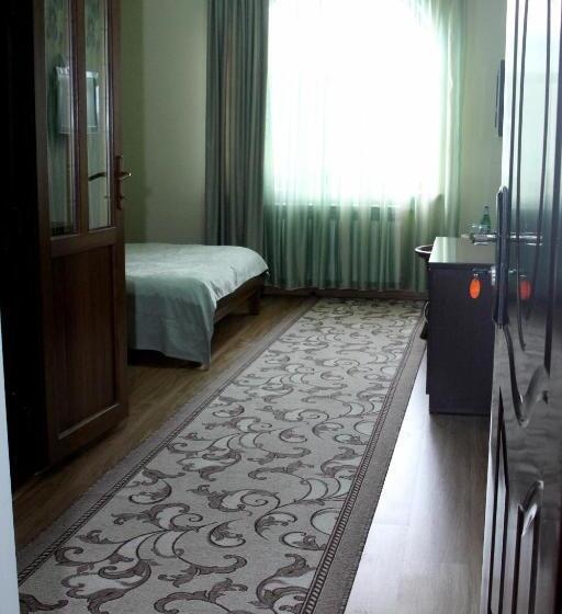 تختخواب و صبحانه Golden Apricot